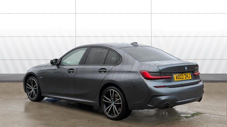 BMW 3 Series 330e M Sport 4dr Step Auto Saloon